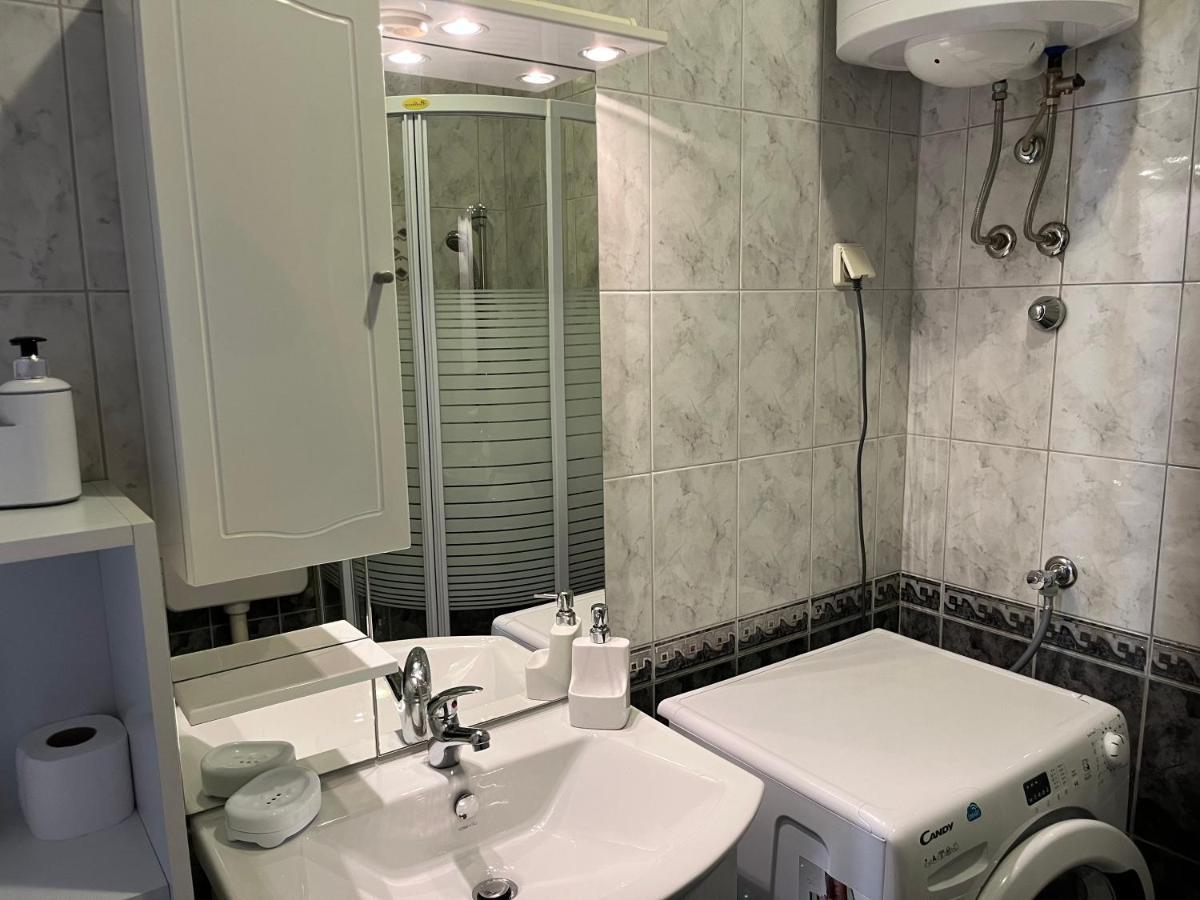 Apartman Lora Apartment Рийека Екстериор снимка